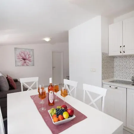 Appartement Lara 2-2 By Interhome *