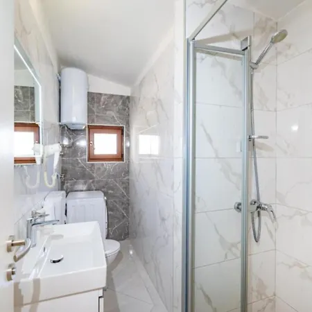 Lara 2-2 By Interhome Appartement